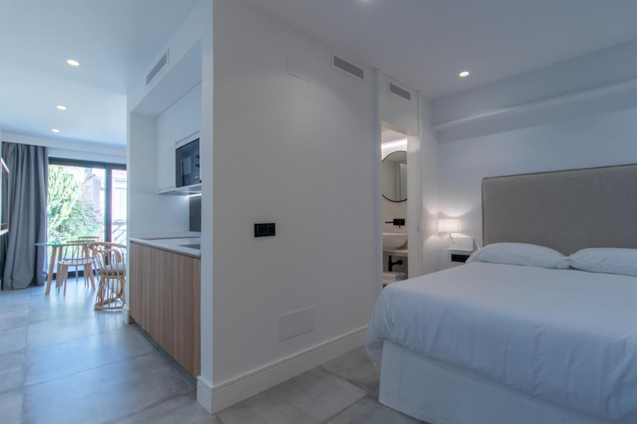 Seah! Pedregalejo Apartment Malaga Bagian luar foto
