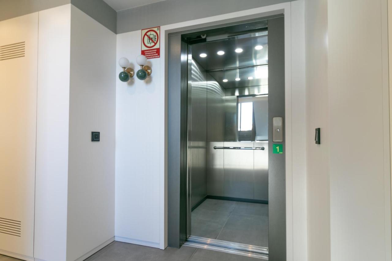 Seah! Pedregalejo Apartment Malaga Bagian luar foto