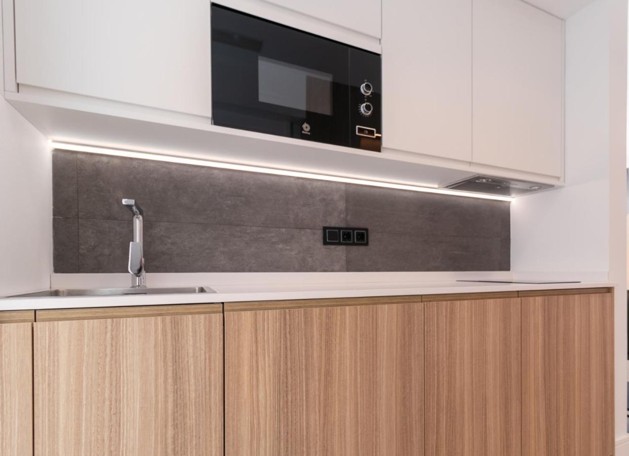 Seah! Pedregalejo Apartment Malaga Bagian luar foto